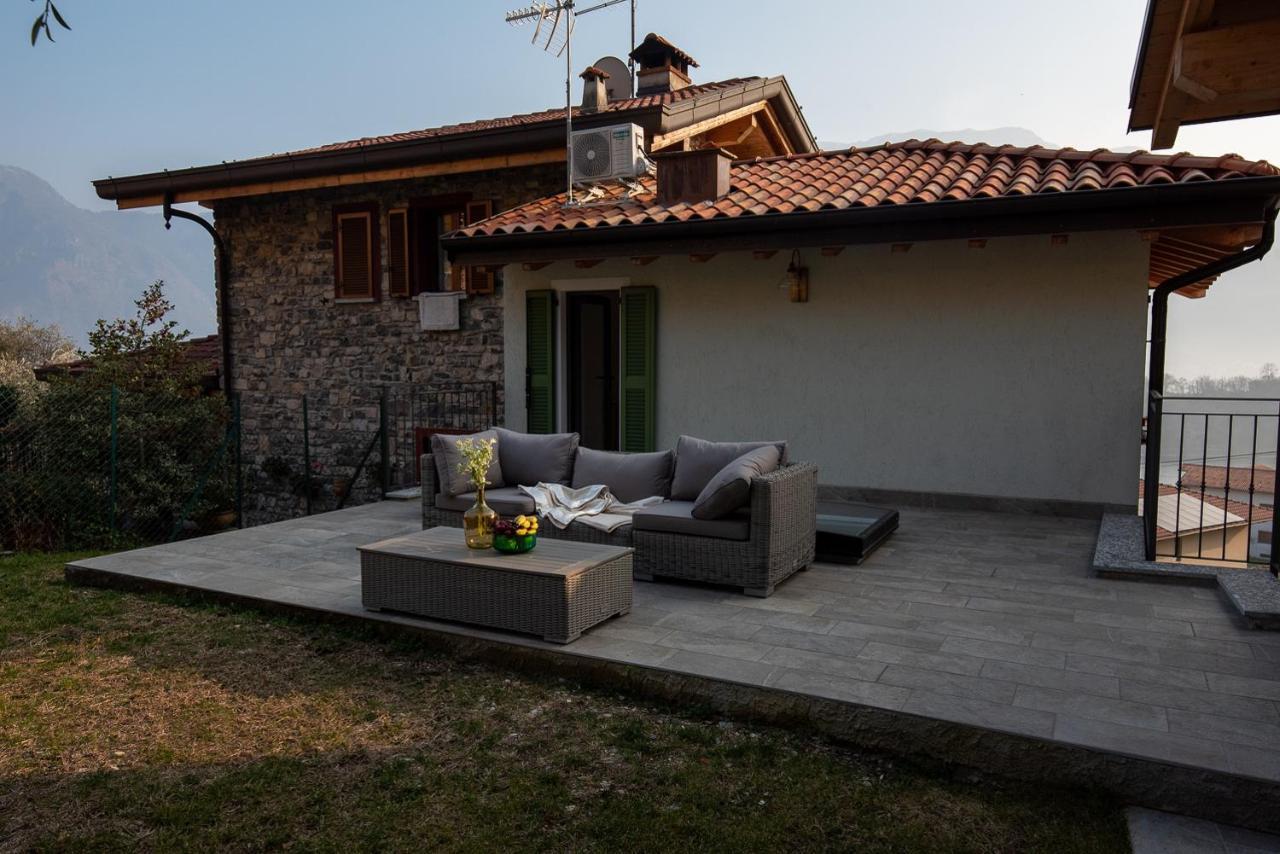 Lora Villa, With Lake View Ossuccio Екстер'єр фото