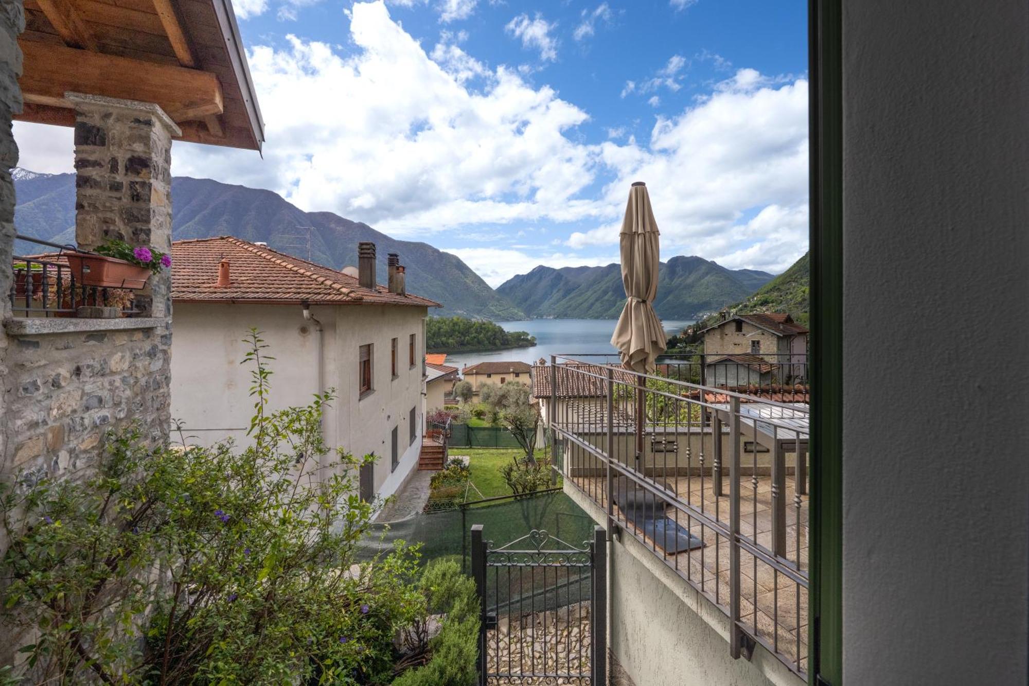 Lora Villa, With Lake View Ossuccio Екстер'єр фото
