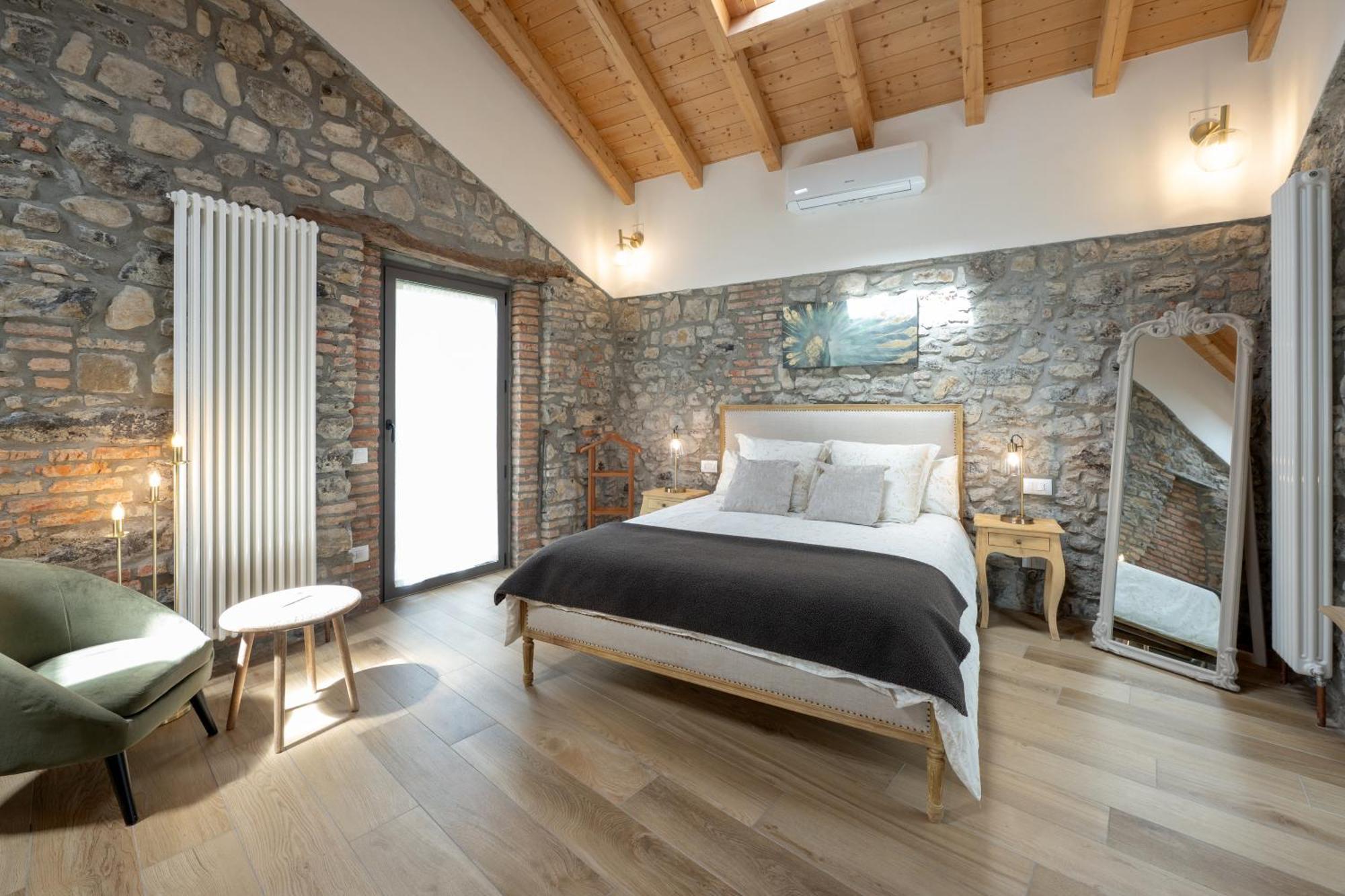 Lora Villa, With Lake View Ossuccio Екстер'єр фото