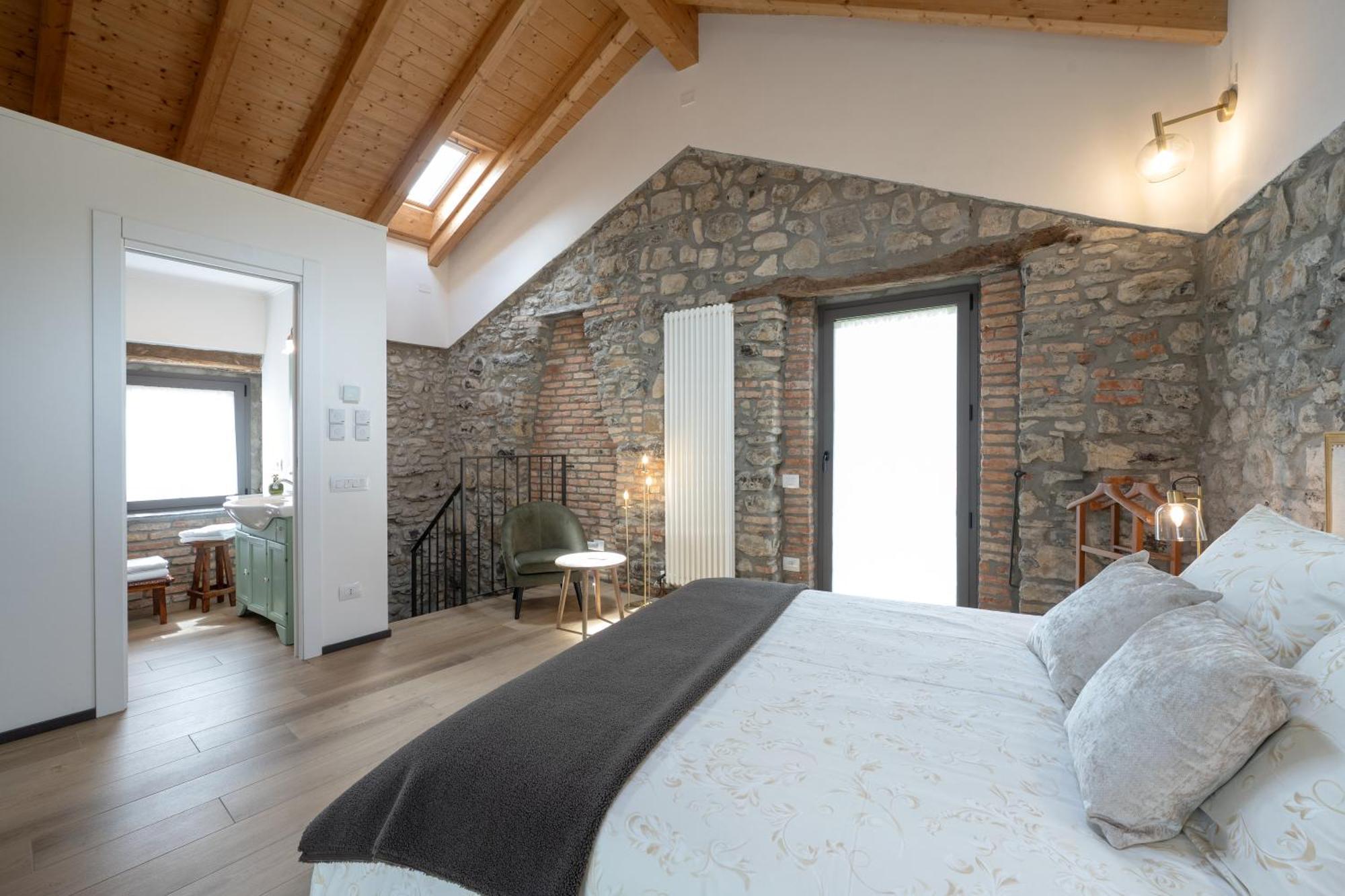 Lora Villa, With Lake View Ossuccio Екстер'єр фото