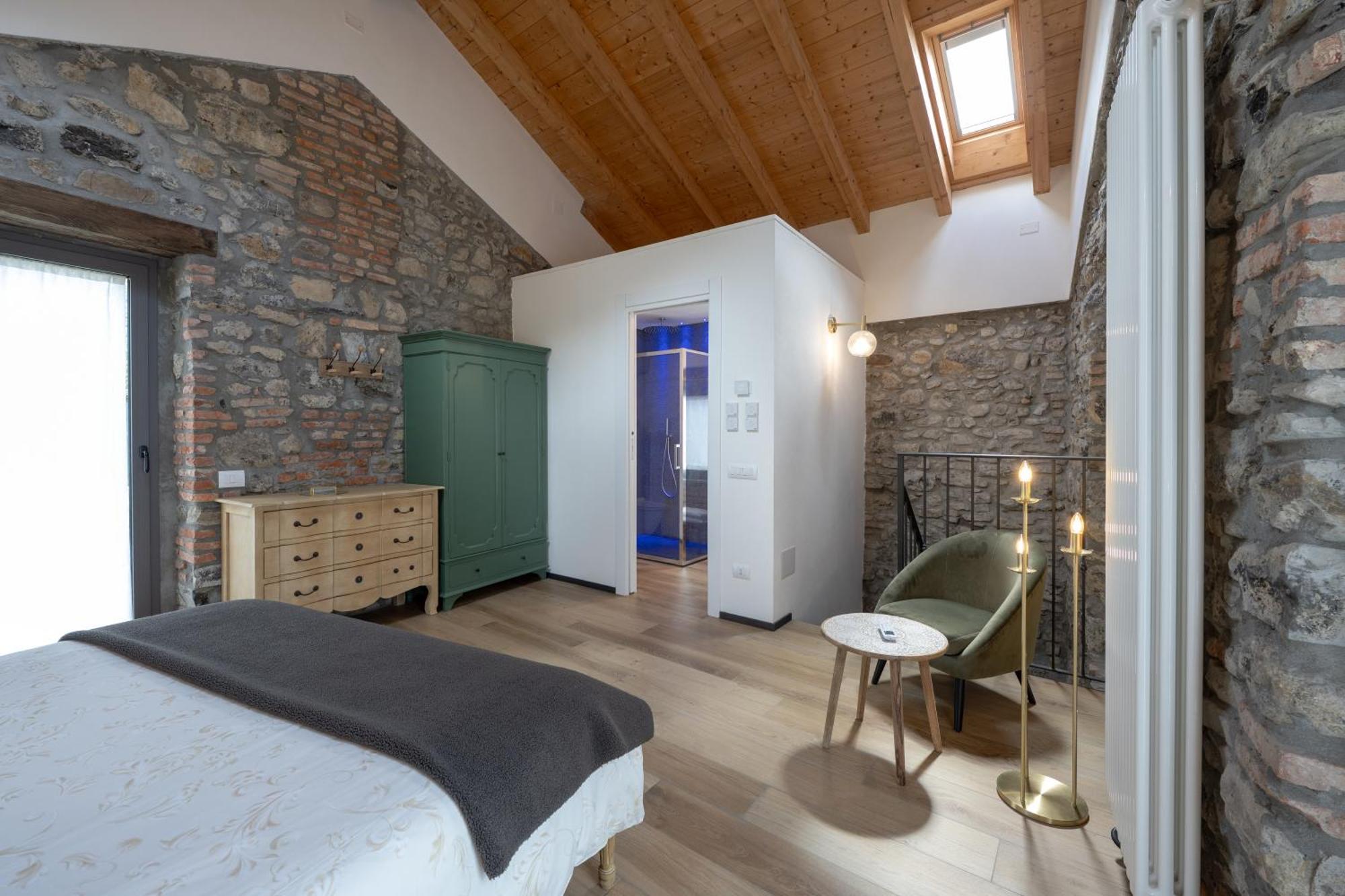 Lora Villa, With Lake View Ossuccio Екстер'єр фото