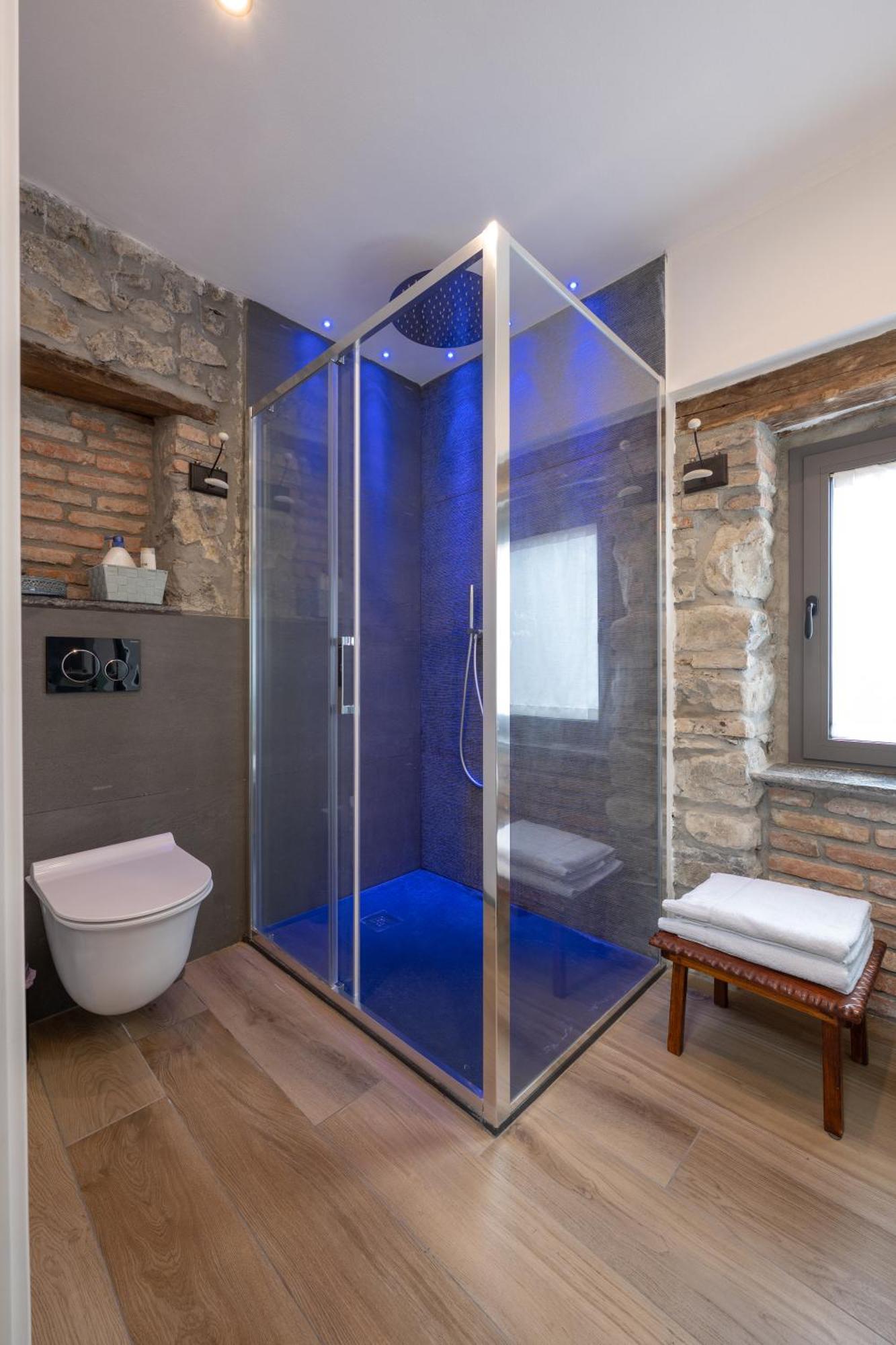 Lora Villa, With Lake View Ossuccio Екстер'єр фото